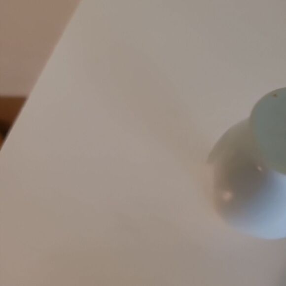 Mini Dog Vase - Picture 4 of 4